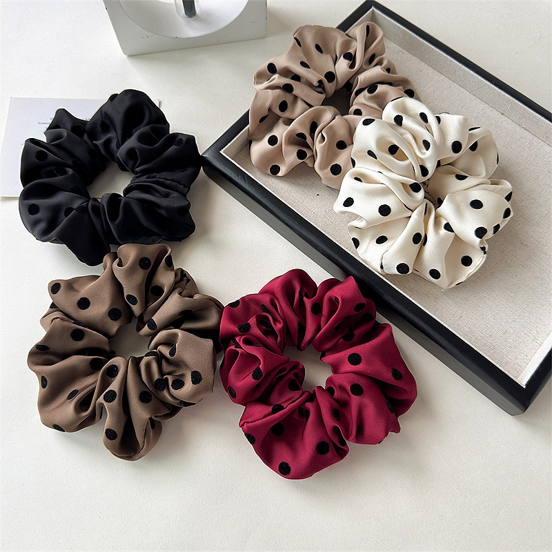 Korean Satin Polka Dot Scrunch - Vintage Fashion Fabrics ulasan dan harga