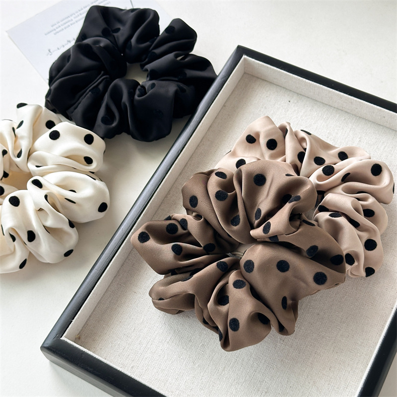 Korean Satin Polka Dot Scrunch - Vintage Fashion Fabrics ulasan dan harga